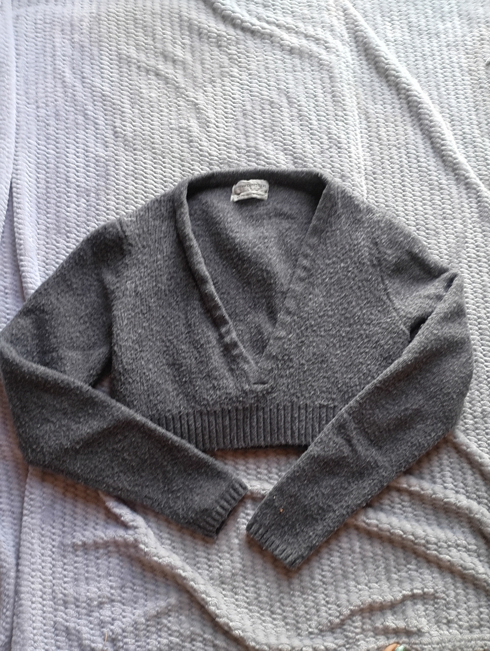 🎆Urban Outfitters Cropped Sweater
